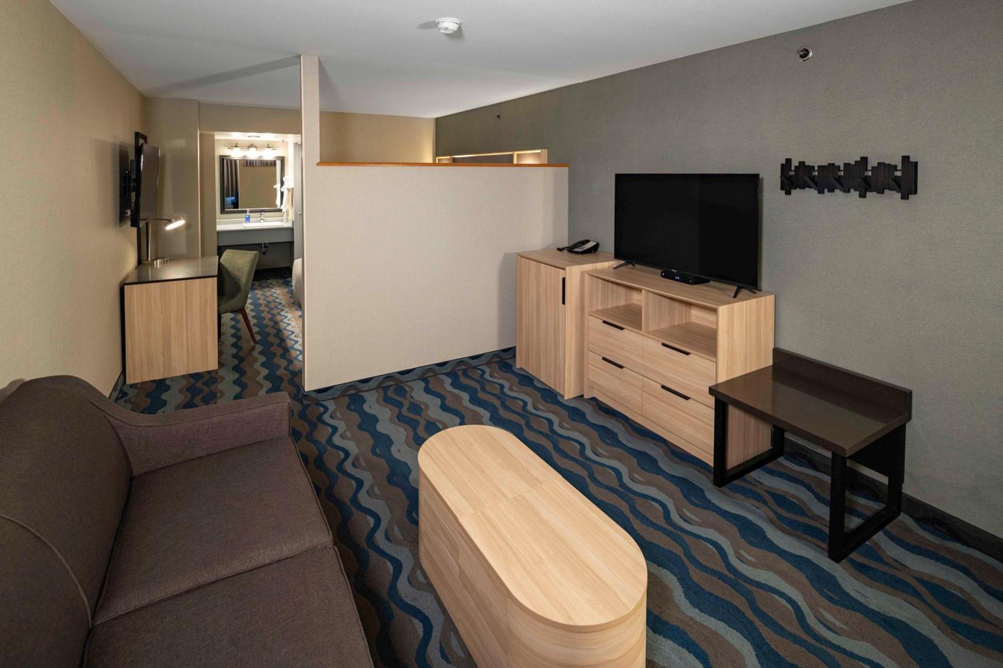 Accent Inns Vancouver Airport Richmond Bagian luar foto